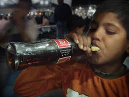 Ignacio León Lara denuncia el alarmante consumo de refrescos en niños de  Misantla