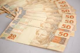 Só tenho R$ 50 para investir por mês, consigo ganhar dinheiro?