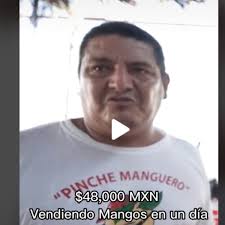 El pinche manguero”, vendedor de Mazatlán que insulta turistas, gana casi  50 mil pesos al día