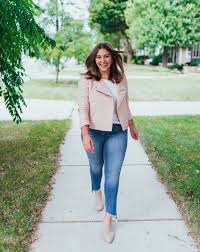 Caralyn Mirand Koch In 2020 Celebrity Style Dresses Autumn Outfits Curvy Preppy Fall Outfits