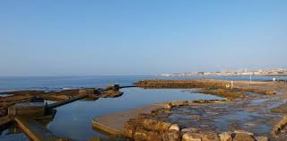 Der strand praia do tamariz in estoril verwaltung  bearbeiten  trotz seiner dichten besiedlung und seiner gesellschaftlichen, historischen und kulturellen bedeutung führt estoril weder den status einer stadt ( cidade ) noch einer kleinstadt ( vila ). Praia Do Tamariz Camara Municipal De Cascais