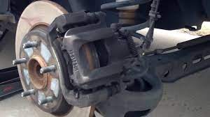 Chrysler Town And Country Dodge Grand Caravan Rear Brake Pads Youtube