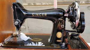 Cat Costa Cu Adevarat O Masina De Cusut Singer Youtube