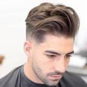 bra brøytegutta skraper asfalten i sentrum. kan jo risikere å snurre å  kræsje på et snøfnugg....