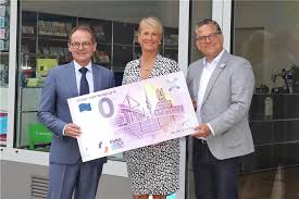 Caribbean dollar (xcd) egyptian pound (egp) ethiopian birr (etb) euro (eur) fiji dollar (fjd) gambian dalasi (gmd) georgian lari (gel) ghanaian cedi. Dieser Geldschein Zeigt Dortmunder Wahrzeichen Und Ist Eigentlich Nichts Wert
