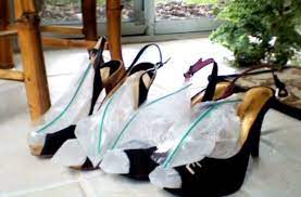 Check spelling or type a new query. Las Zapatillas De Cuero Se Estiran Off 56