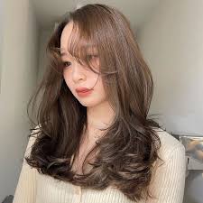 Anne Luong (anneluong82)