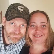 Are there any stories read in duet with both a female and male voice? TIA  for any recs!