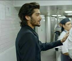 Similar to his music, his looks and the hairstyles he carries are always the talks of the town. Neville Dewinne Blog