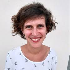 J'ai le plaisir de vous annoncer que j'occupe désormais le poste de  Infirmière puéricultrice chez Groupe Hospitalier de La Rochelle-Ré-Aunis.