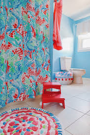 Lilly Pulitzer Bathroom Decor In 2020 Pottery Barn Kids Bathroom Lilly Pulitzer Room Kid Bathroom Decor