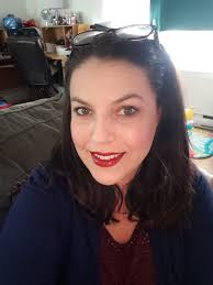 What does 'rolling lips' look like?