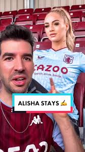 Alicia Layman's Instagram, Twitter & Facebook