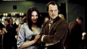 Dennis gansels remake die welle mit max riemelt in einer hauptrolle wurde im jahre 2008 zweiterfolgreichster deutscher film des jahres. Film Die Welle The Wave Into Film