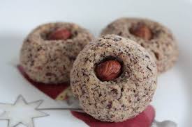Nussmakronen Lowcarb Platzchen Makronen Nussmakronen Rezept Nuss Makronen