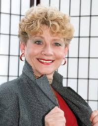 A Merry Little Murder : Freydont, Shelley: Amazon.ca: Livres