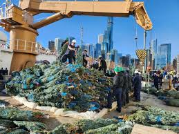 Coast Guard retraces doomed Christmas Tree Ship route, brings 1,200 trees  from Michigan to Chicago