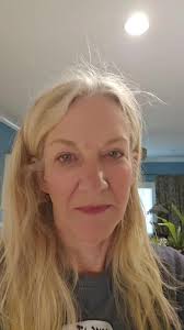 #Sundaycoffee #Sundayfreshoj #squeezethoseoranges #nowIneedbubbles  #Sundaymorningmusings