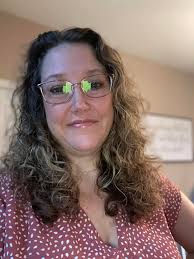 In this video: Mom = Business Owner Daughter = Business Consultant/Coach  @everyone Sometimes we need someone outside of our business to help us see  the issues/roadblocks we don't notice that keeps our