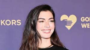 The Gilded Age' Finale's Engagement Ring Breaks Victorian Traditions With  Modern Cut