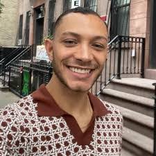 Alexander Leyva's Instagram, Twitter & Facebook