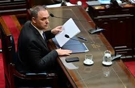 La oposici�n presiona en el Congreso para voltear a Adorni y el PRO no descarta dar qu�rum Hay una sesi�n pedida para el 23 de junio en Diputados que incluye la moci�n