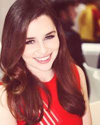 Pin By Peter Parker On Eye Candy Emilia Clarke Actresses Clarke Game Of Thrones