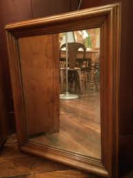 Large choix de miroir déco, sur pied ou mural, le miroir peut être aussi bien décoratif que pratique dans une salle de bain, livraison gratuite en point relais colis®. Miroir Ancien Cadre En Chene Decoration Boutique Broc Martel