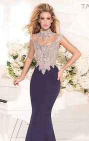 Ozlem Soydal Adli Kullanicinin Abiyelerrr Panosundaki Pin Aksamustu Giysileri The Dress Elbise