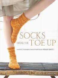 For example, the sock can be tried on as you go, so the fit is perfect. Socks From The Toe Up Essential Techniques And Patterns From Wendy Knits Amazon De Johnson Wendy D Fremdsprachige Bucher