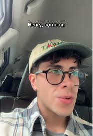 Sebastián Moscoso (@sebastianmoscosoec)