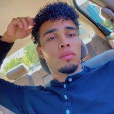 Con la Naga 200 CC obtienes la diversión, confort y elegancia sobre dos  ruedas.