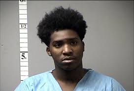 3 St. Louis teens charged in holdup of Lake Saint Louis gas station