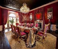 Turn back the hands of time with these great inspirational and charming dining rooms that certainly evoke victorian style with a contemporary twist. Magnificent Victorian Dining Rooms That Radiate Opulence And Color