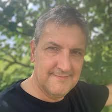 I'm cleaning out me closet and putting this stuff