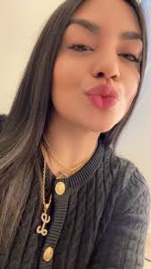 Mami es que tu eres una Reina ! ❤️‍🔥 Feliz Lunes desde la ofi!👩🏻‍💻😎  #tiktok #trending #blessed #greatday #morena #tiktokpartner #tiktokviral  #unamujercomotuyoquiero #blessings #lareina #maluma ...