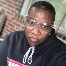 Bonita Starks's Instagram, Twitter & Facebook