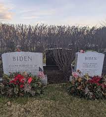 Neilia Hunter Biden 1942 1972 Find A Grave Memorial In 2021 Memories Grave Memorials All Saints Cemetery