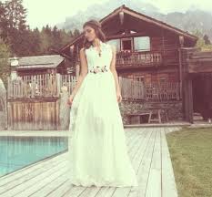 Boho brautkleider meerjungfrau brautkleider prinzessin farbige brautkleider. Couture Designer Brautdirndl Hochzeitskleid Giselle Aus Romantischer Spitze Im Modernen Vintage Look Mit Abne Braut Dirndl Hochzeitskleid Dirndl Perfekte Braut