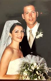 Don't ever believe someone who tells you that you can't find true love on a  reality TV show. Happy Anniversary, Sean! 19 years and 8 awesome kids  later, you're still the one.😘