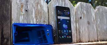 Htc's new u11 life android phone has an affordable $350 sticker price,. Htc U11 Review You Won T Buy This But You Should Slashgear