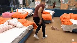 Adrian Tello Secret Story GIF