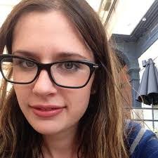 Dee Mcc's Instagram, Twitter & Facebook