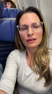 United Airlines Houston to Ny Cheating with Katy Jump around