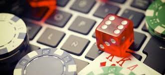 Wagering Strategies in the BandaQ Online Casino Game 
