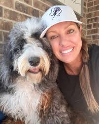 Momma's baby! 𝔻𝕠𝕝𝕝𝕪 𝕁𝕠𝕝𝕖𝕟𝕖 🎶 #dollyjolene #bernedoodle 🐶