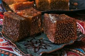 Hal ini dikeranakan kek sarang semut ini mempunyai bentuk yang unik dan memiliki rasa yang. Kek Sarang Semut Malaysian Beehive Cake Or Honeycomb Cake