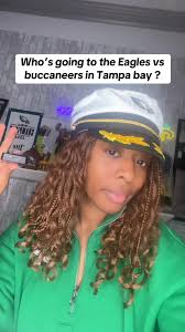 Who going to eagles vs buccaneers? #symonewiththesports #eagles  #philadelphiaeagles
