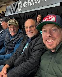 At the @seattlekraken game with my father in law, and his brother. I'm not  playing, I didn't drive, and I didn't even buy the tickets. I have no idea  what to do