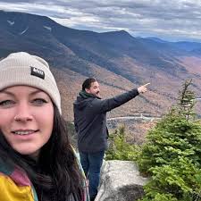Rearranged my pots into a rainbow today 🌈😍💕